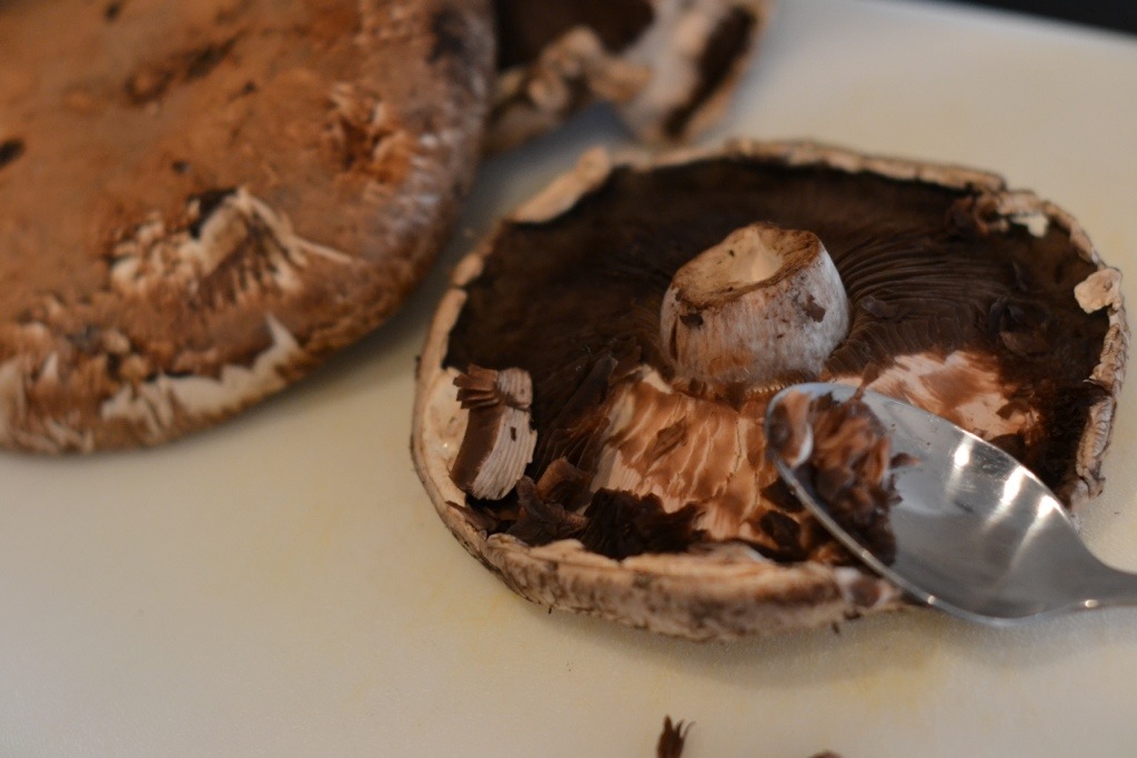 Grilled Portabella Mushrooms with Strawberry Mango Salad | Natalie Paramore