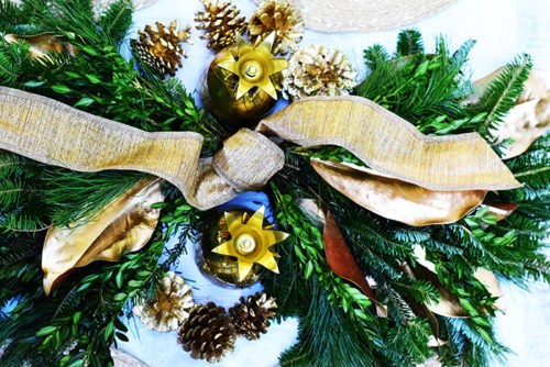 gracious-garlands-holiday-2016_holiday-table-with-pineapples
