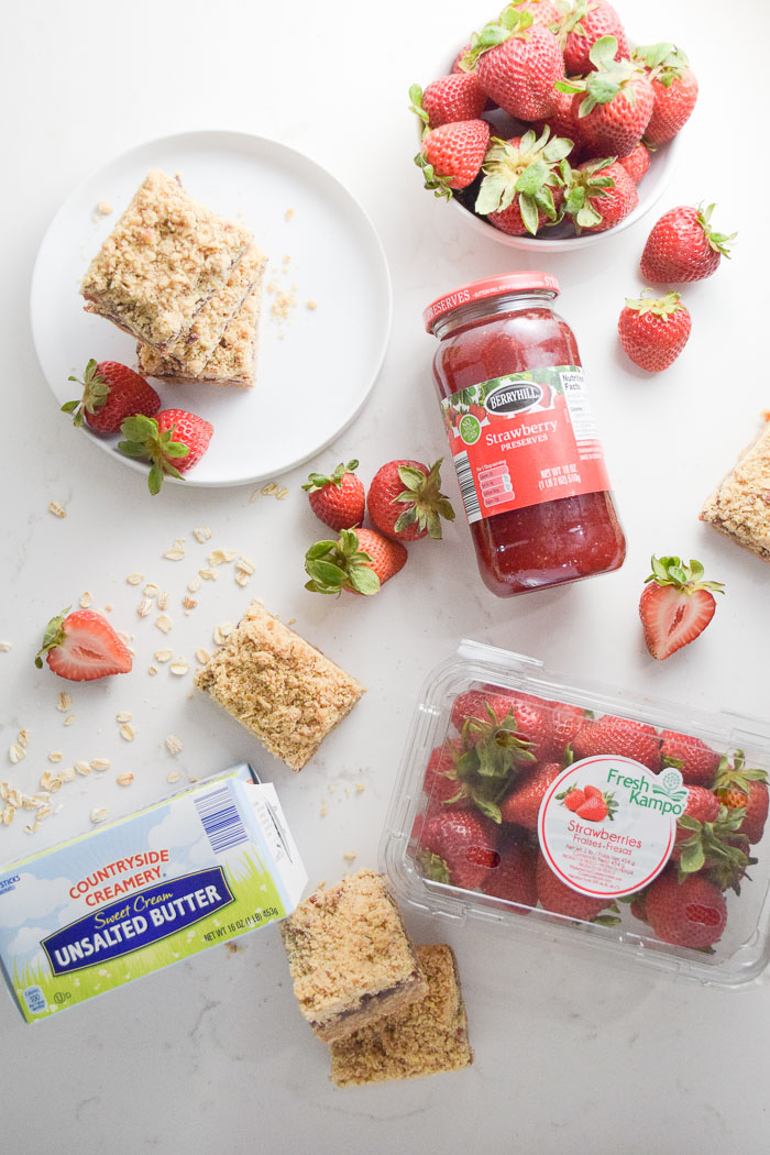 Strawberry Oat Bar Recipe with ALDI_Natalie Paramore Natalie Paramore